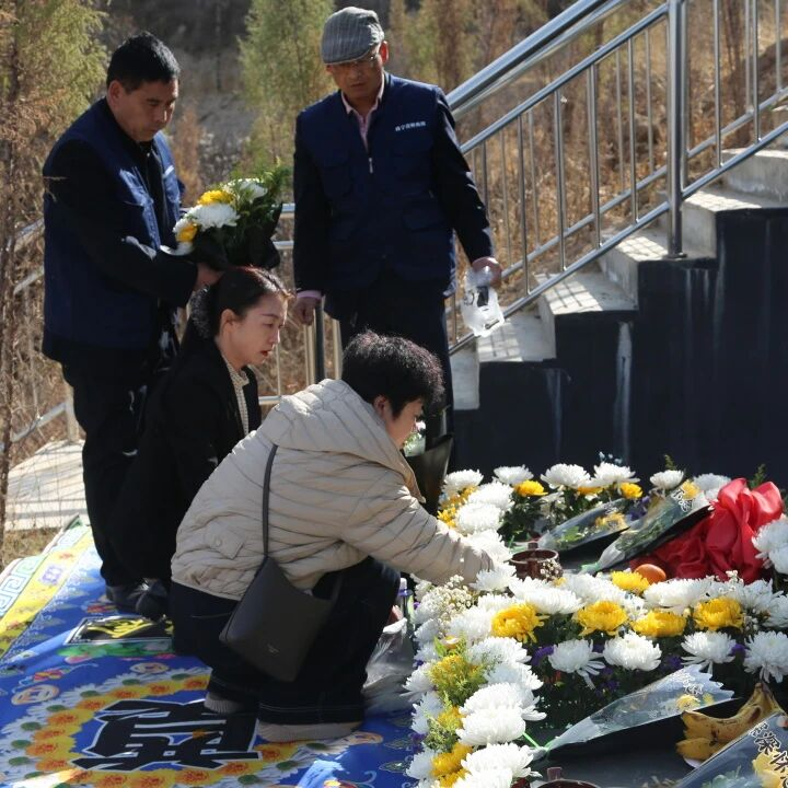 7d942aa2eea4e84797a8ac343527a158a59ad2d5